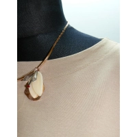 Bawełniana GRUBA BLUZA z haftem na dekolcie - beżowa